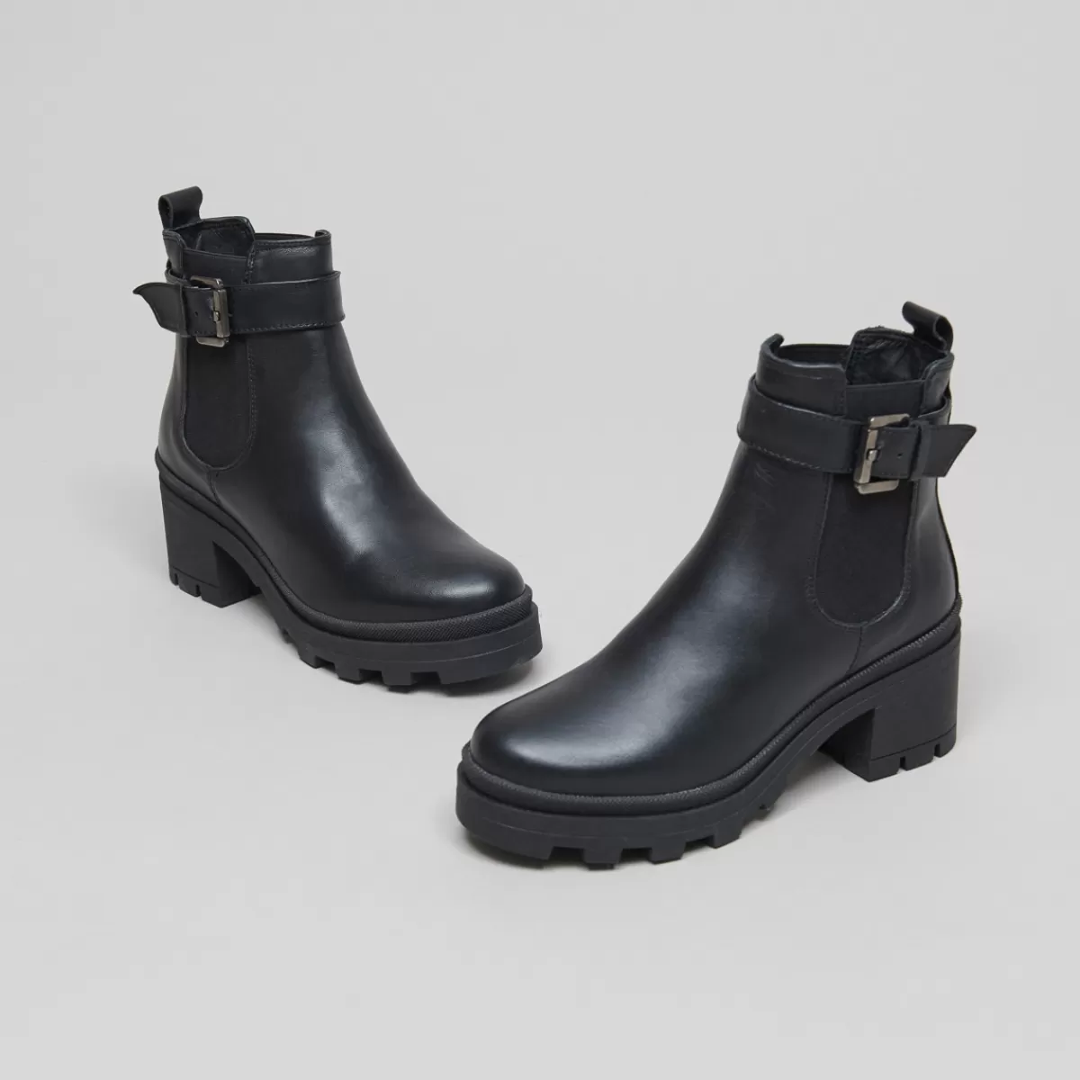 Boot With Buckle And Toothed Sole^Jonak Shop