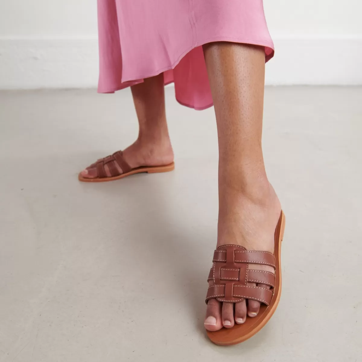 Cross-Strap Mules^Jonak Store