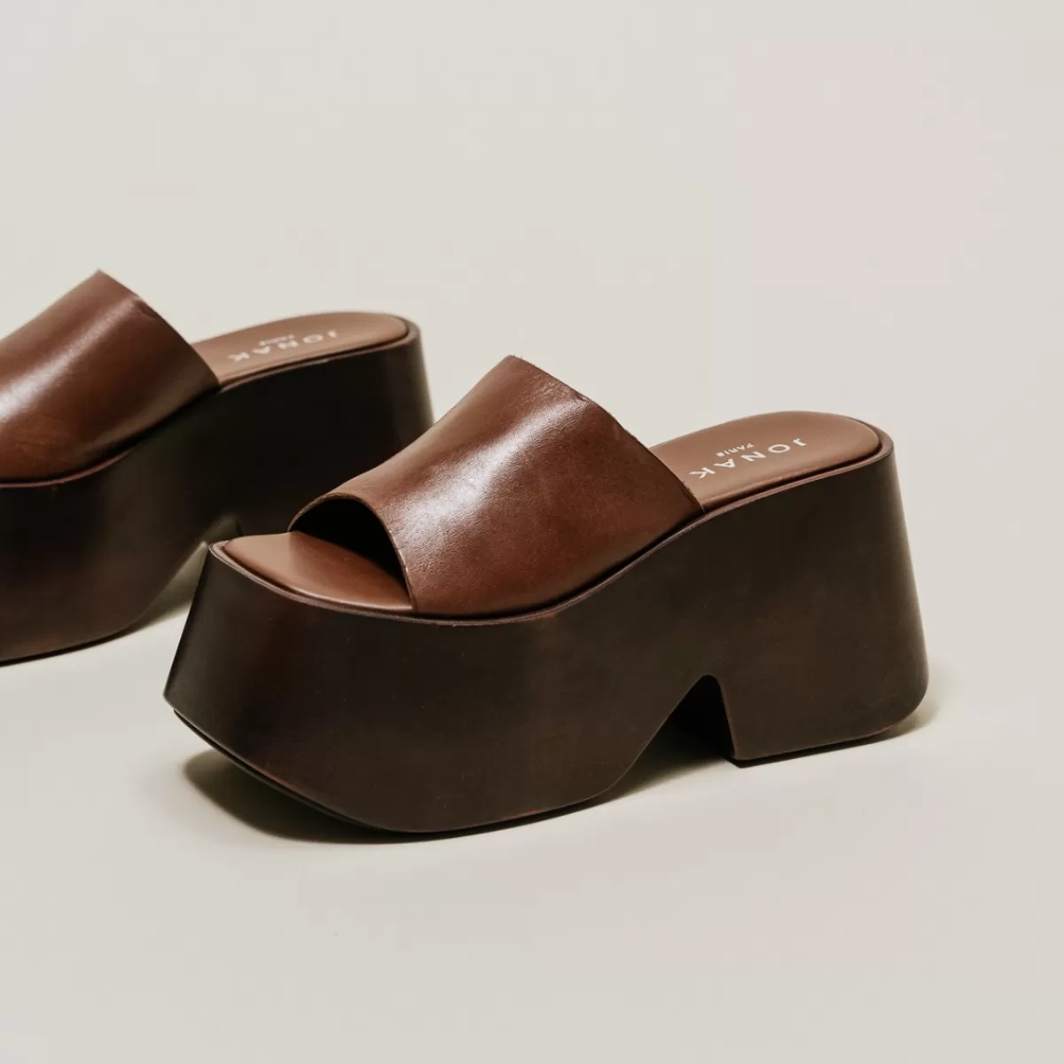 Platform Mules^Jonak Online